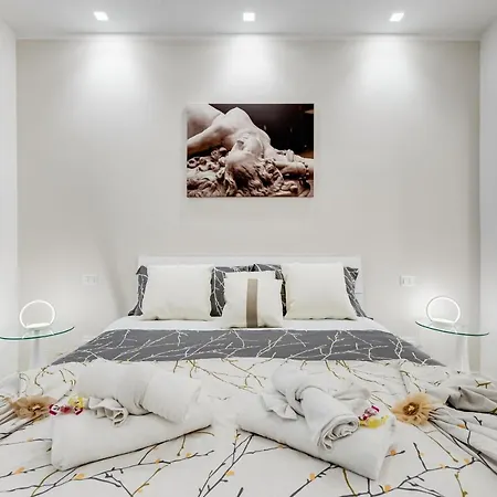 Bmga L The White Crown In Testaccio *