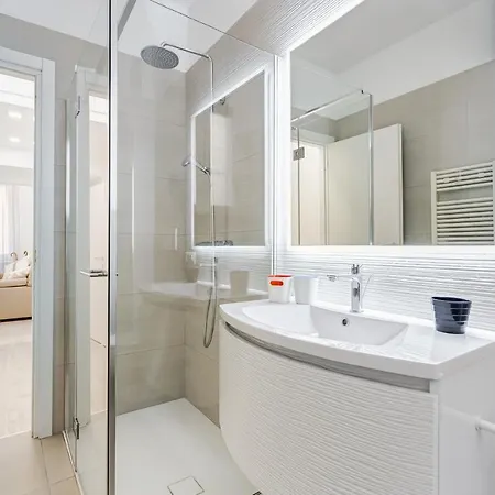 Bmga L The White Crown In Testaccio شقة روما