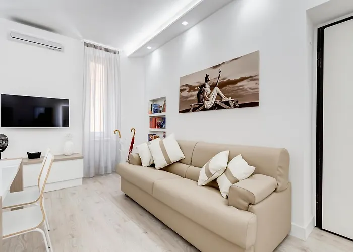 Bmga L The White Crown In Testaccio * 罗马