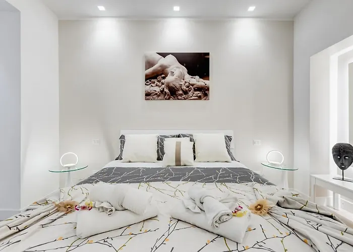 Bmga L The White Crown In Testaccio *