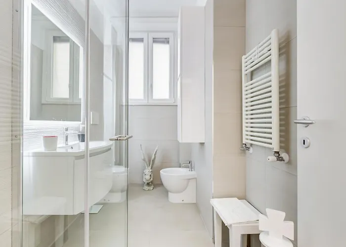 Bmga L The White Crown In Testaccio